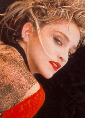 madonna_red_lace_85_3.jpg